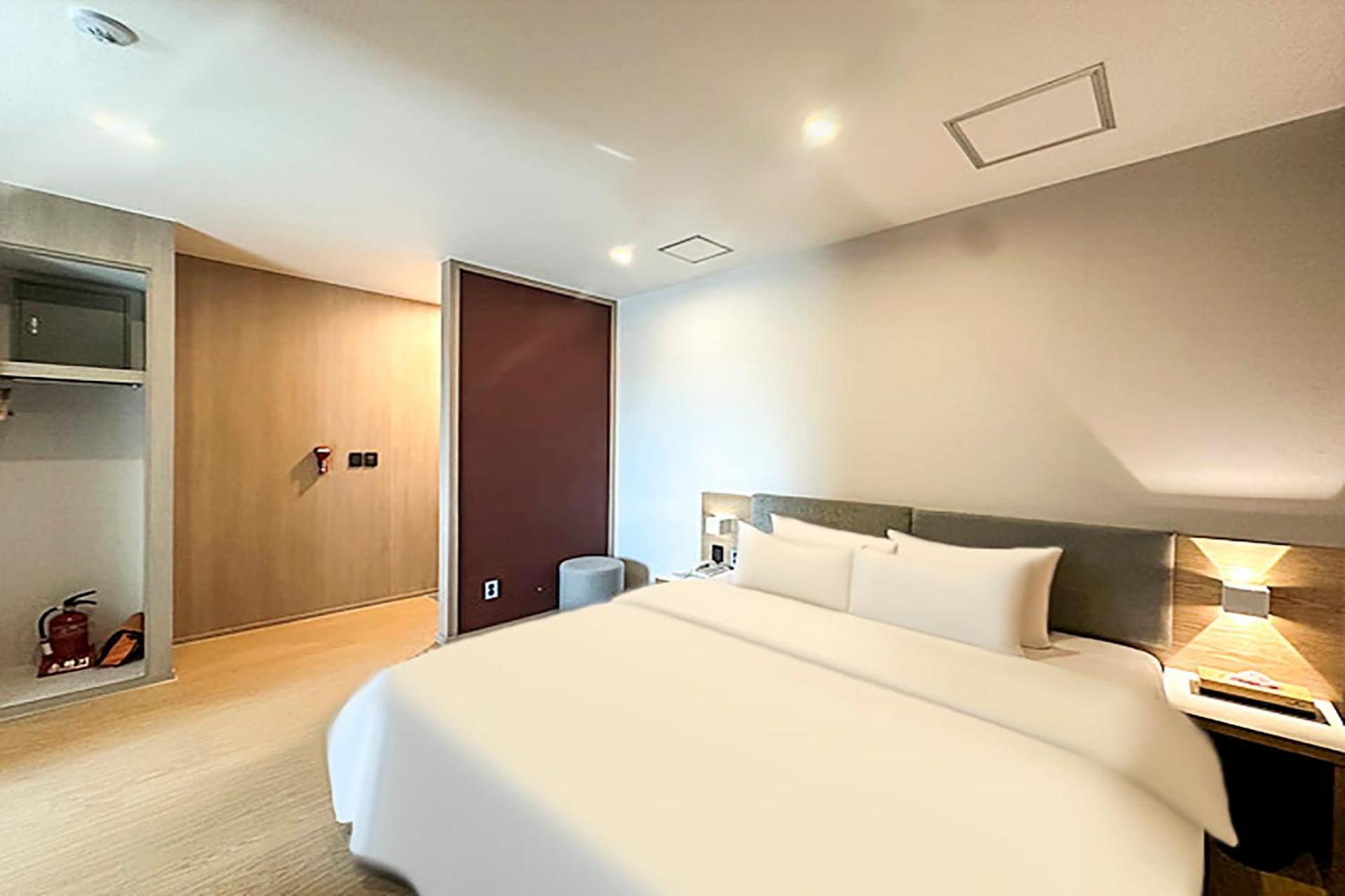 Hound Hotel Чангуон Екстериор снимка