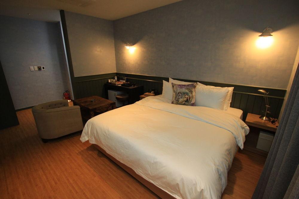 Hound Hotel Чангуон Екстериор снимка
